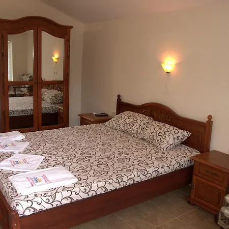 Goldfish Camping Sozopol